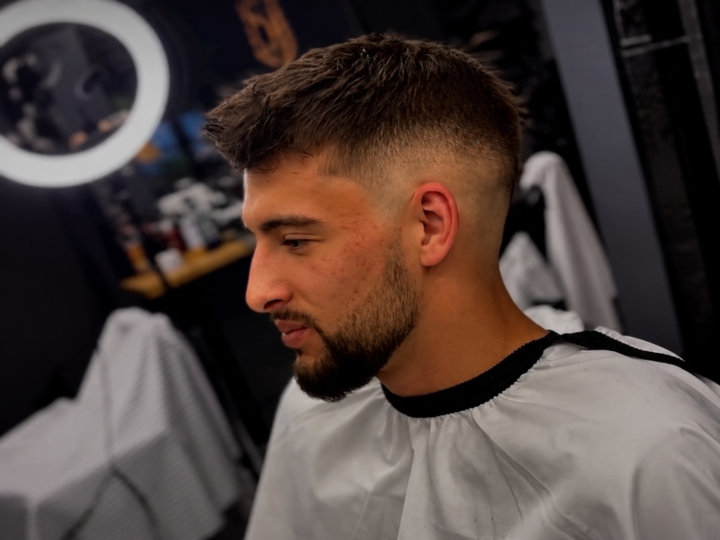 Buzz cut czy jedna długość? Krótkie strzyżenie Wrocław